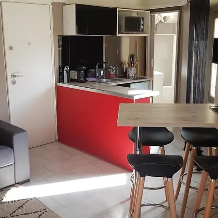 Apartamento Charmant Studio Vieux-nice Coulee Verte *